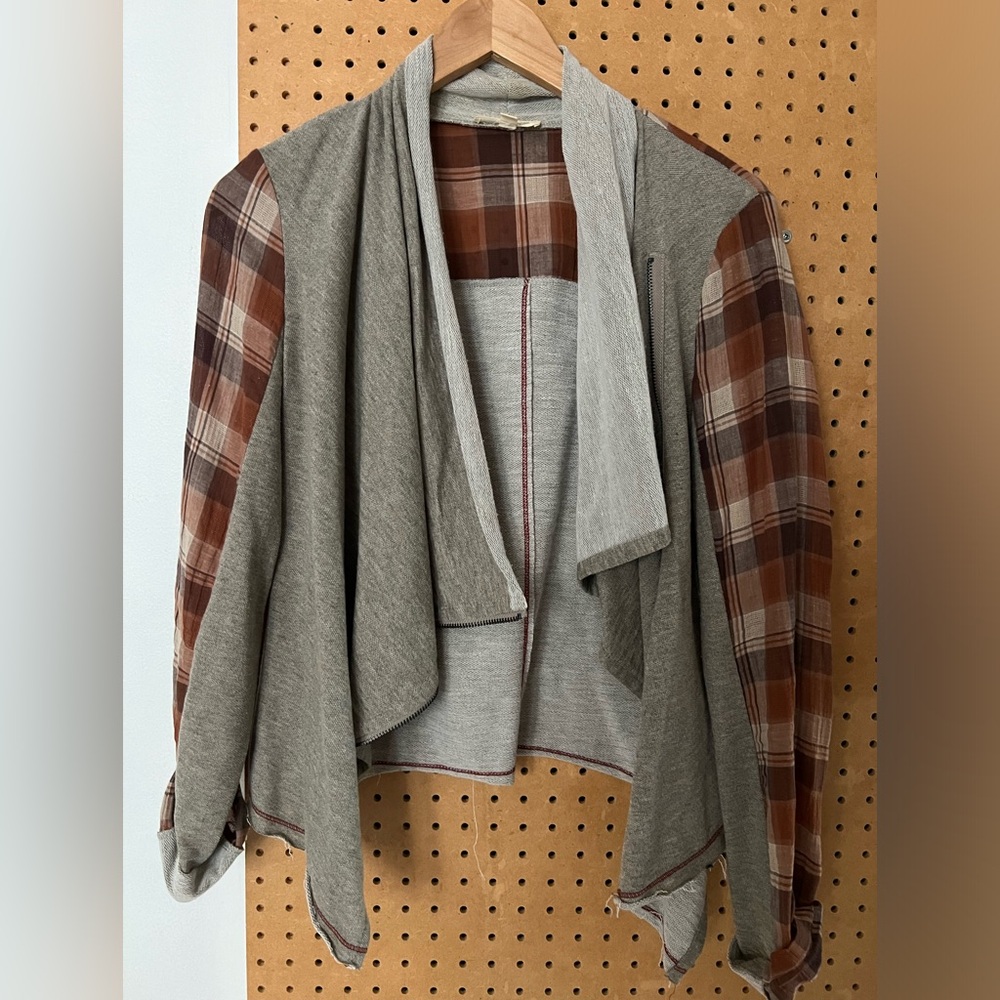 Hem & Thread zip shirt